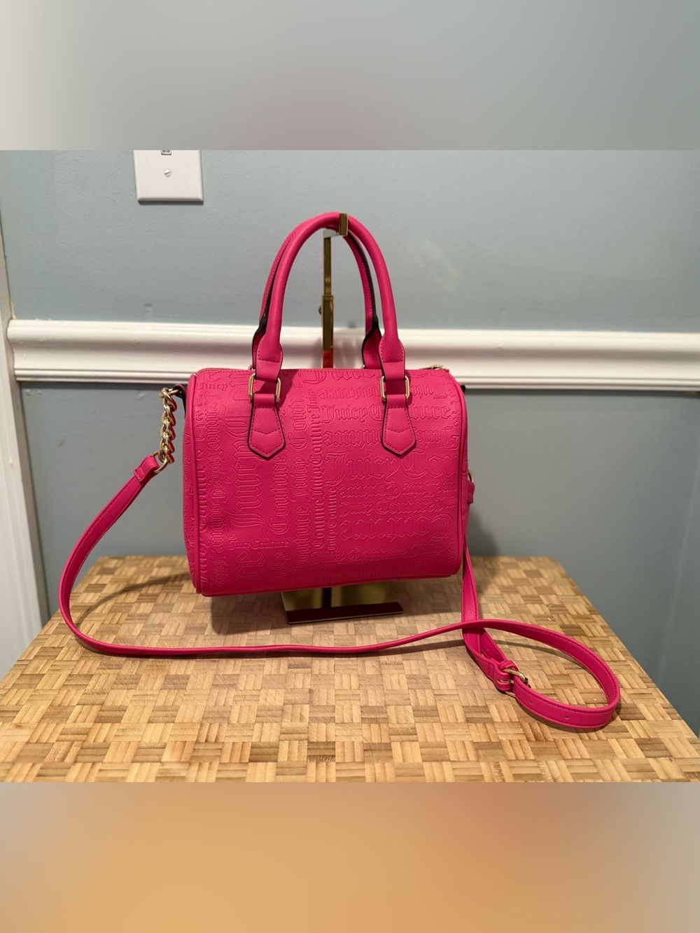 Juicy Couture Deboss Logo Speedy Satchel in the vibrant color Raspberry Tart EUC - Picture 5 of 13